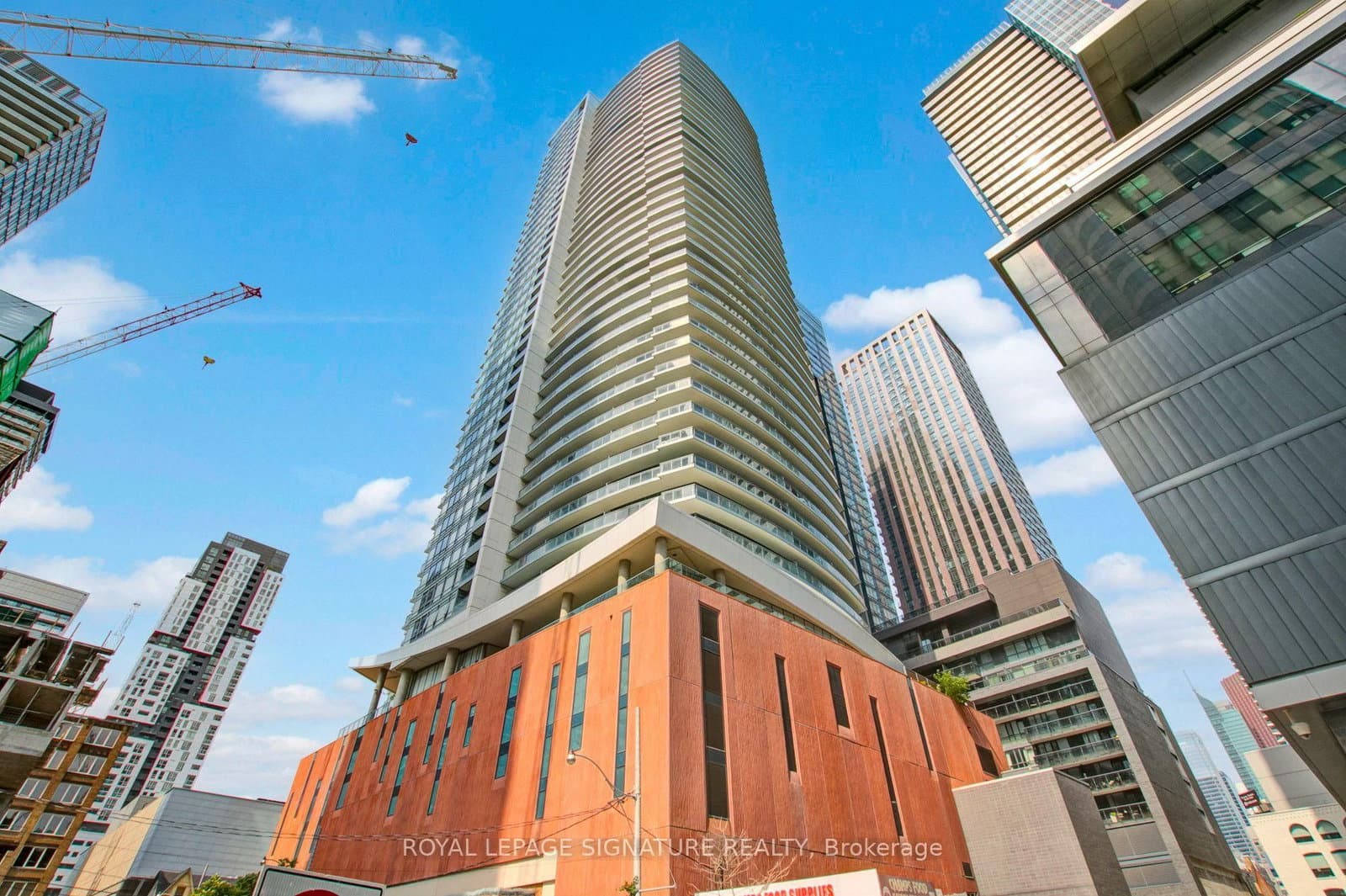 21 Widmer Street, Unit 1901