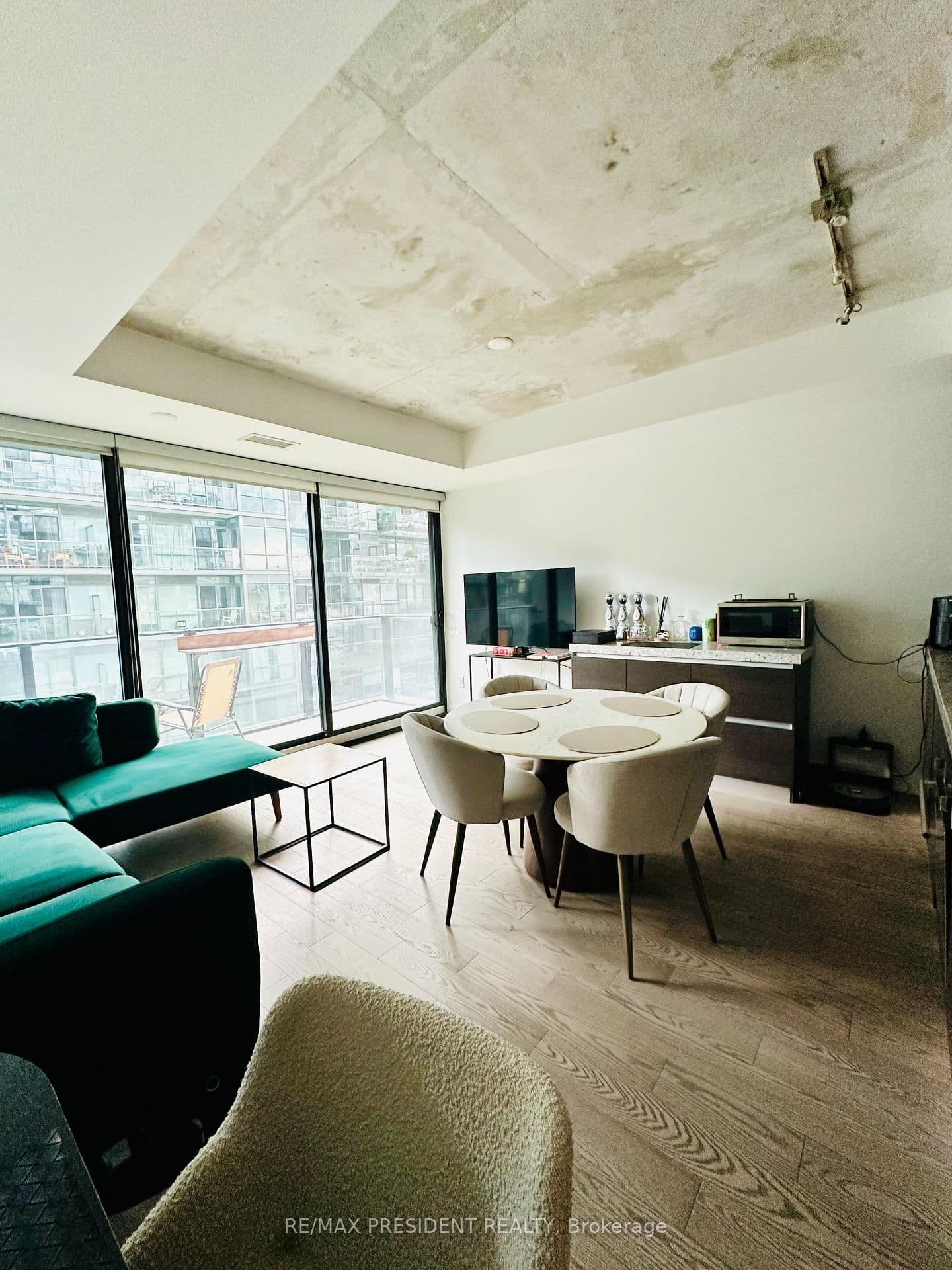 38 Stewart Street, Unit 703 thumbnail 2