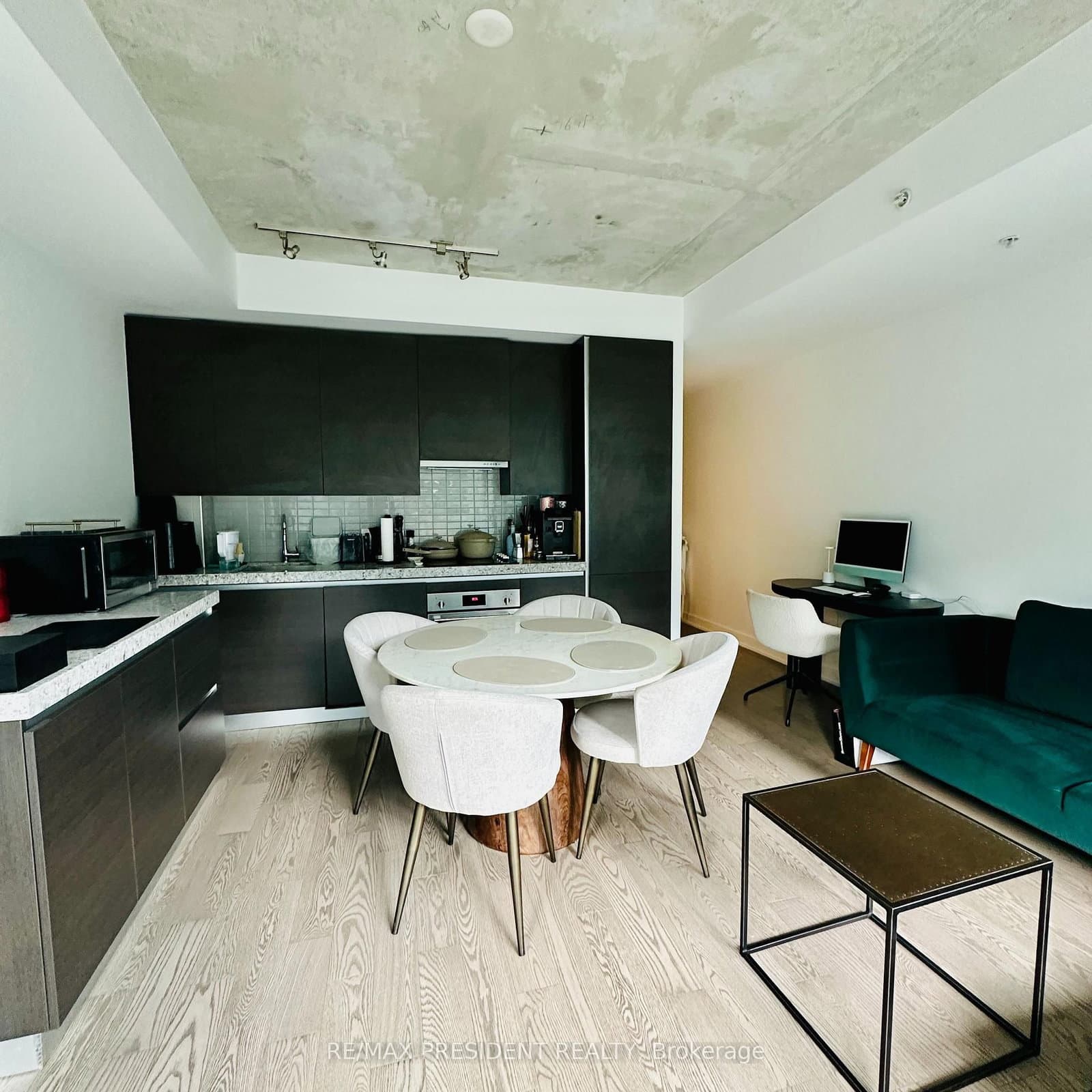 38 Stewart Street, Unit 703 thumbnail 3