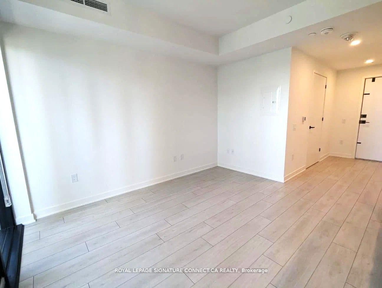 55 Charles Street E, Unit 1411 thumbnail 5