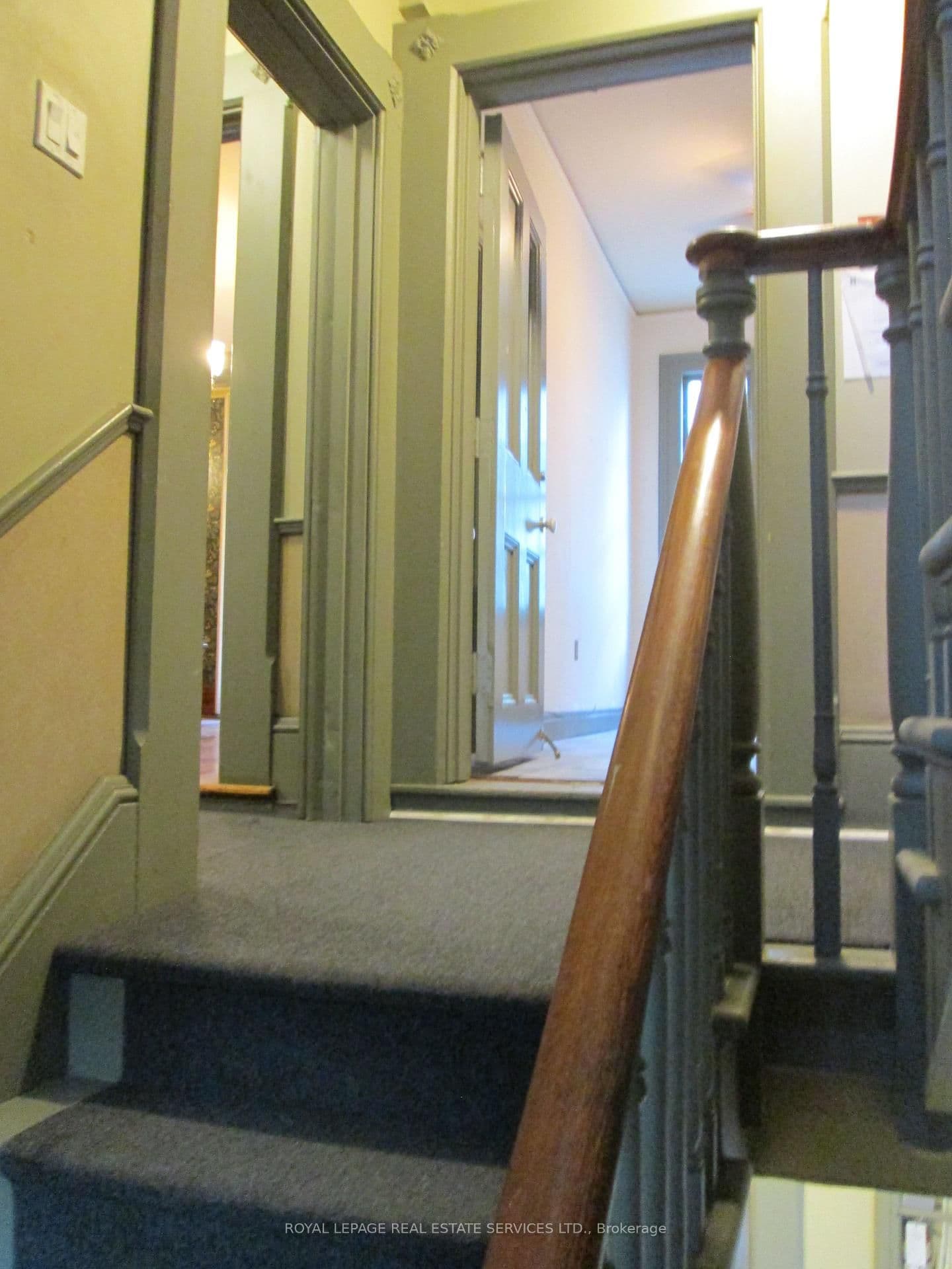 6 Trinity Square thumbnail 17