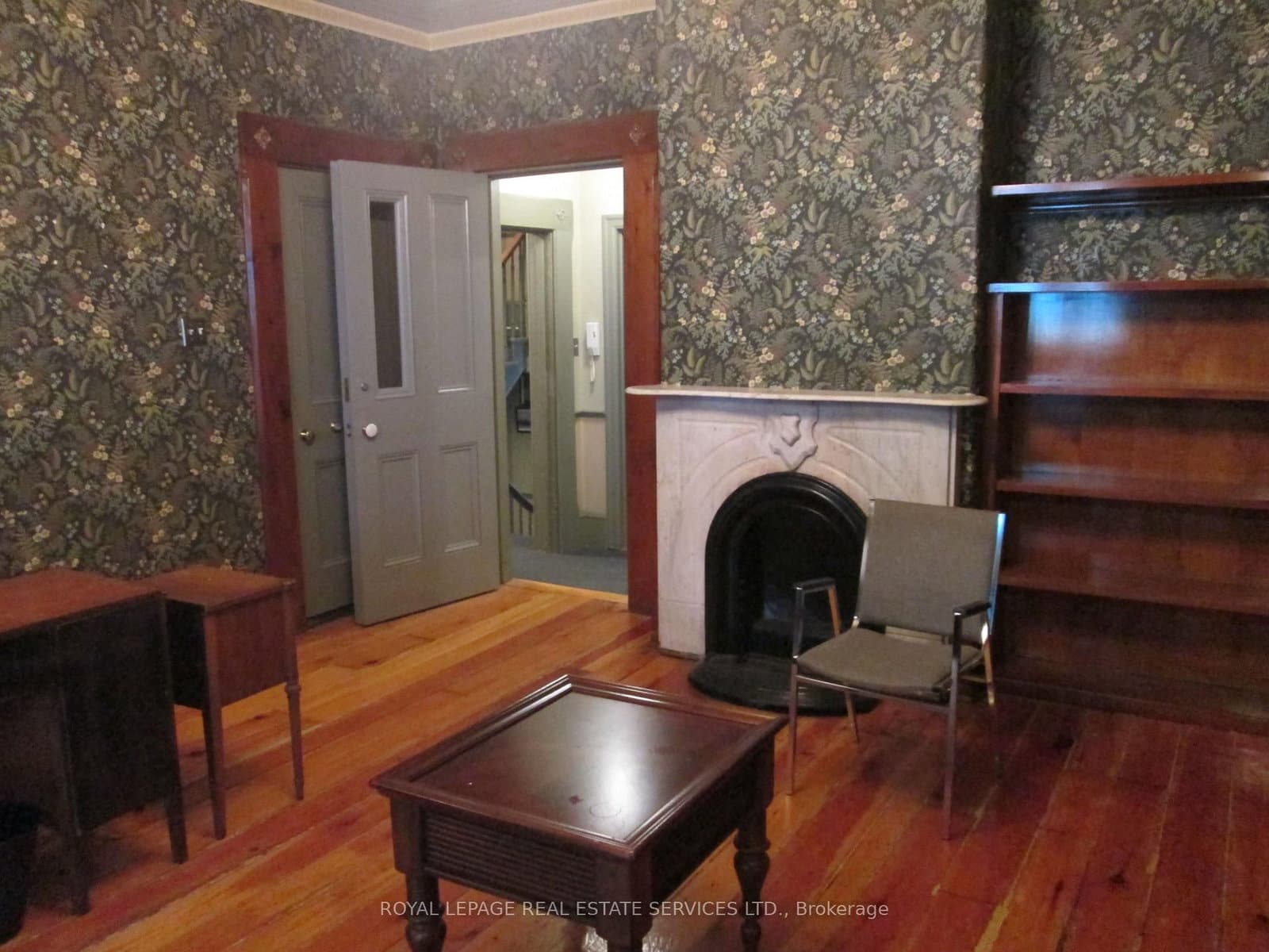 6 Trinity Square thumbnail 9