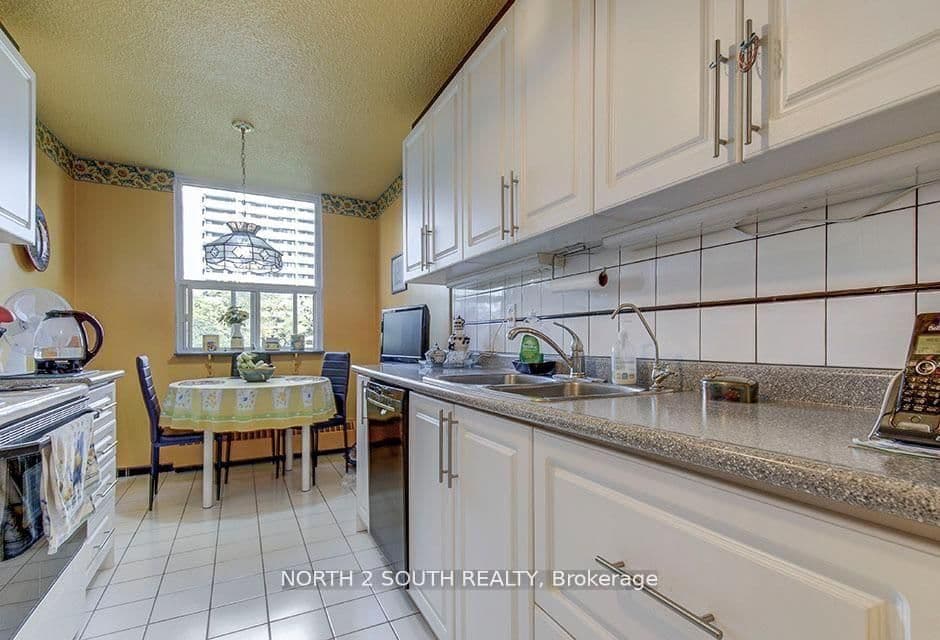 175 Hilda Avenue, Unit 511 thumbnail 16