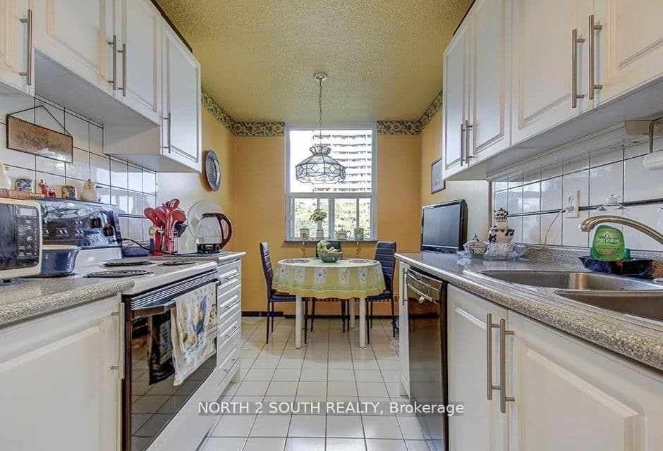 175 Hilda Avenue, Unit 511 thumbnail 17