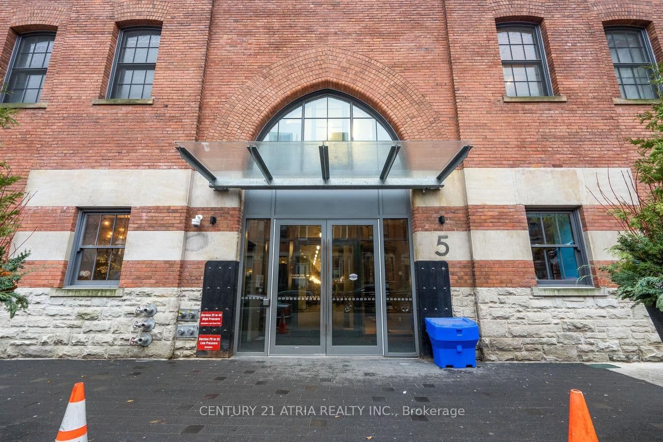 5 St Joseph Street, Unit 207 thumbnail 2