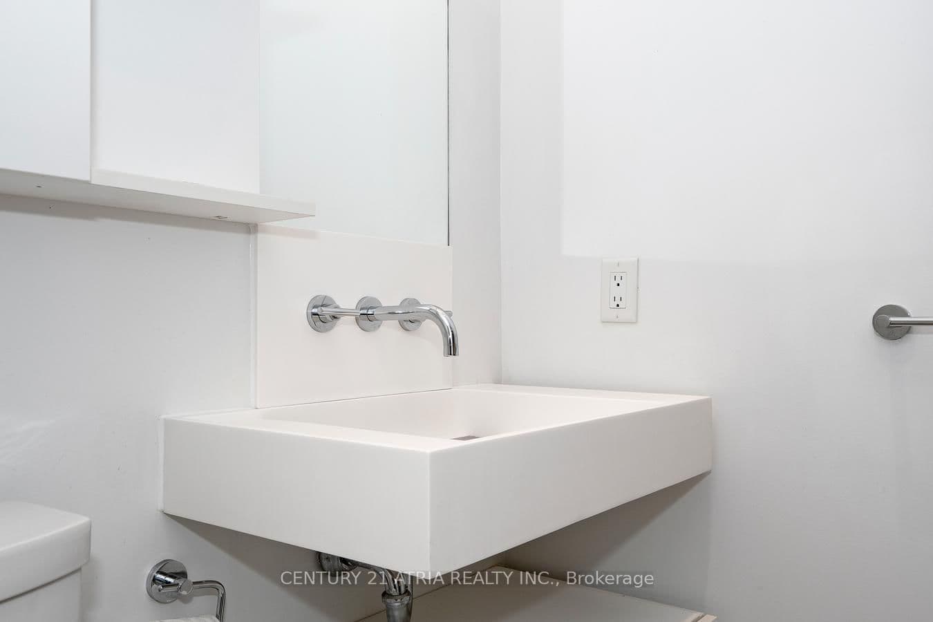 5 St Joseph Street, Unit 207 thumbnail 27