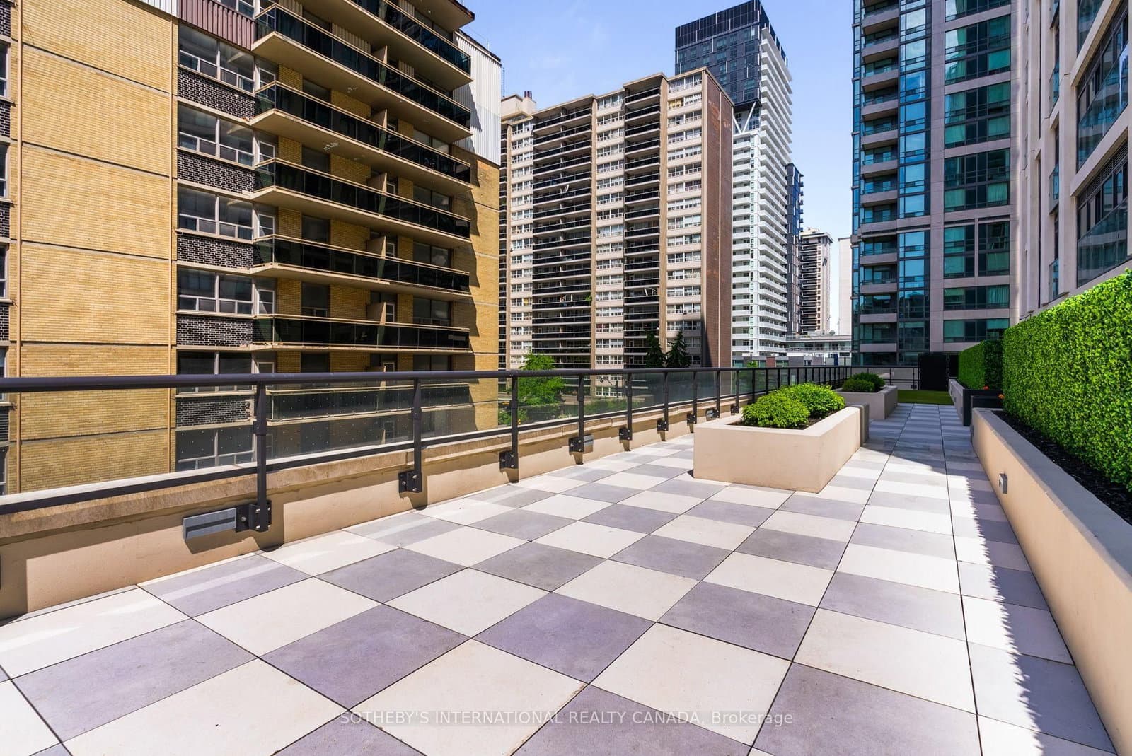 200 Redpath Avenue, Unit 3605 thumbnail 24