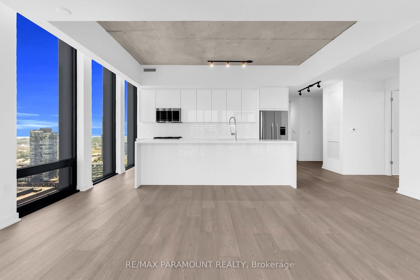 284 King Street E, Unit 3104 thumbnail 11
