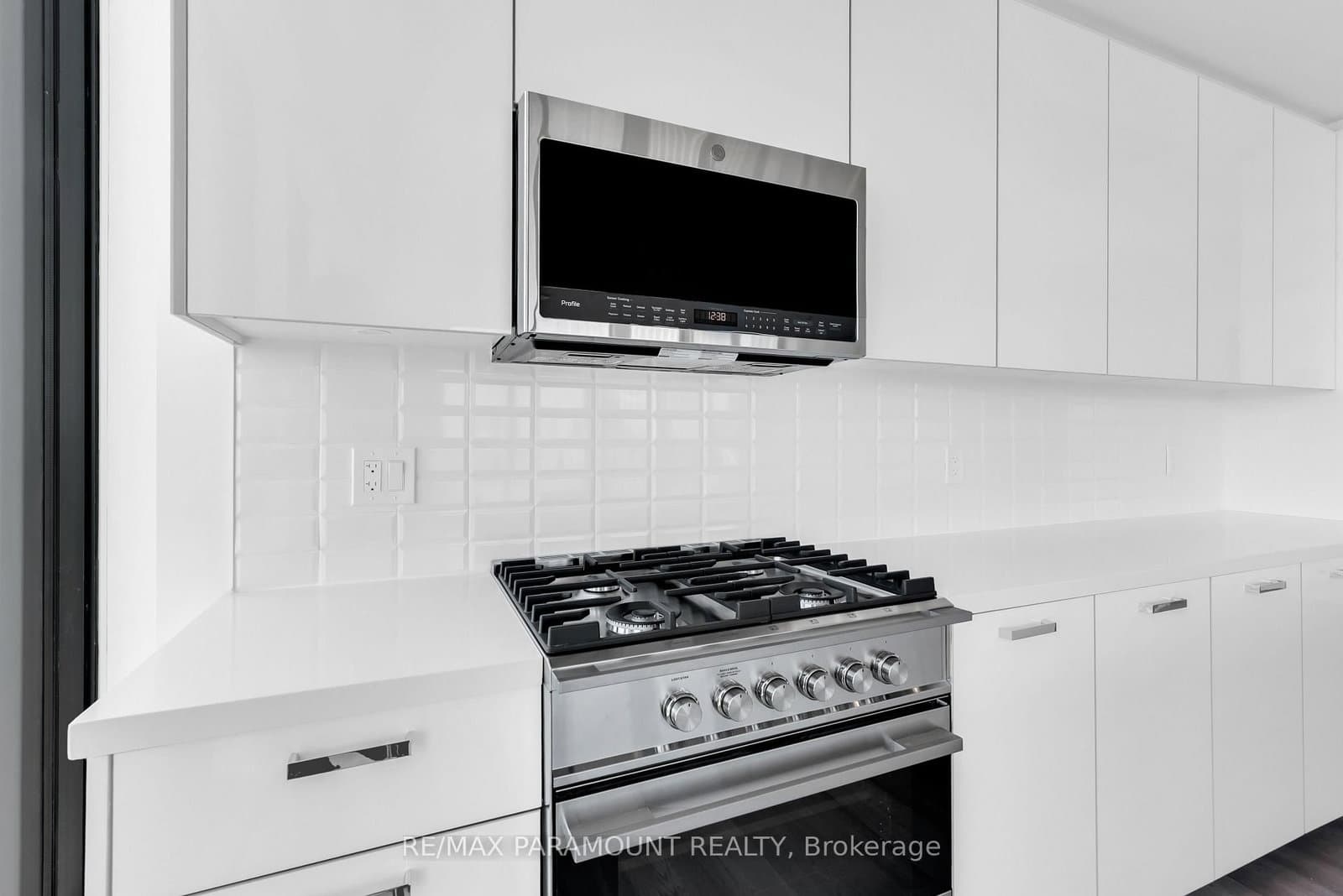 284 King Street E, Unit 3104 thumbnail 15