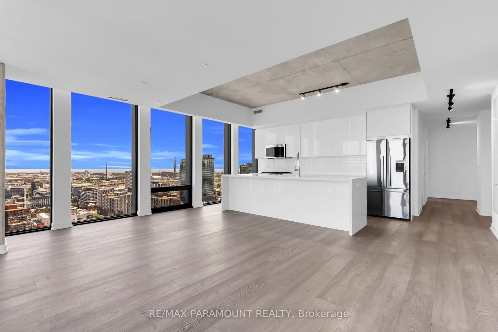 284 King Street E, Unit 3104 thumbnail 19