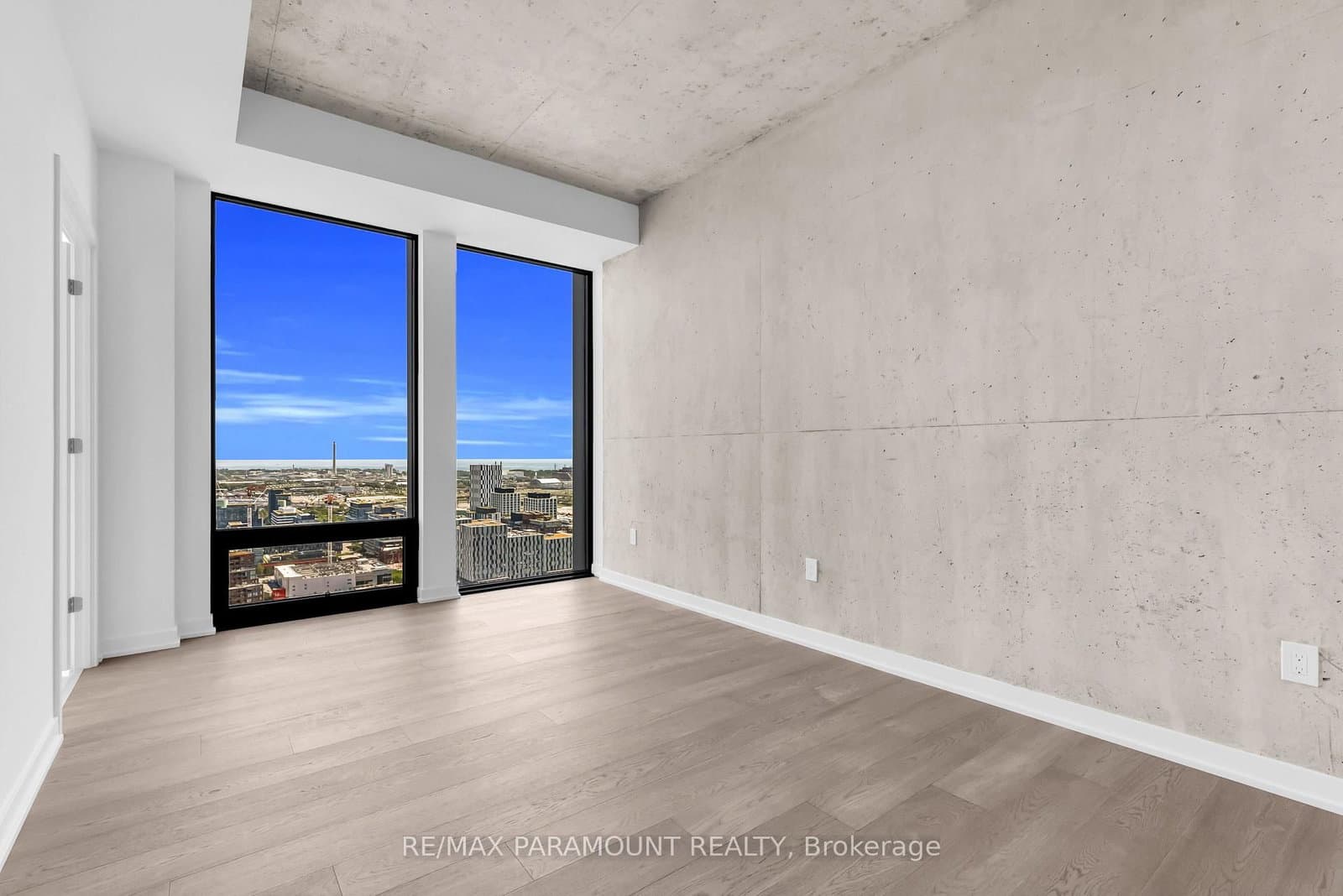 284 King Street E, Unit 3104 thumbnail 21