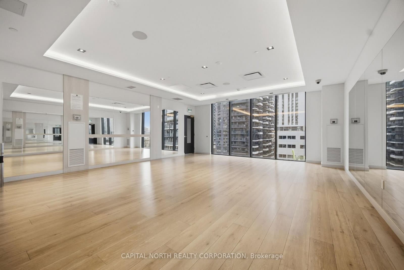 330 Richmond Street W, Unit 2507 thumbnail 20