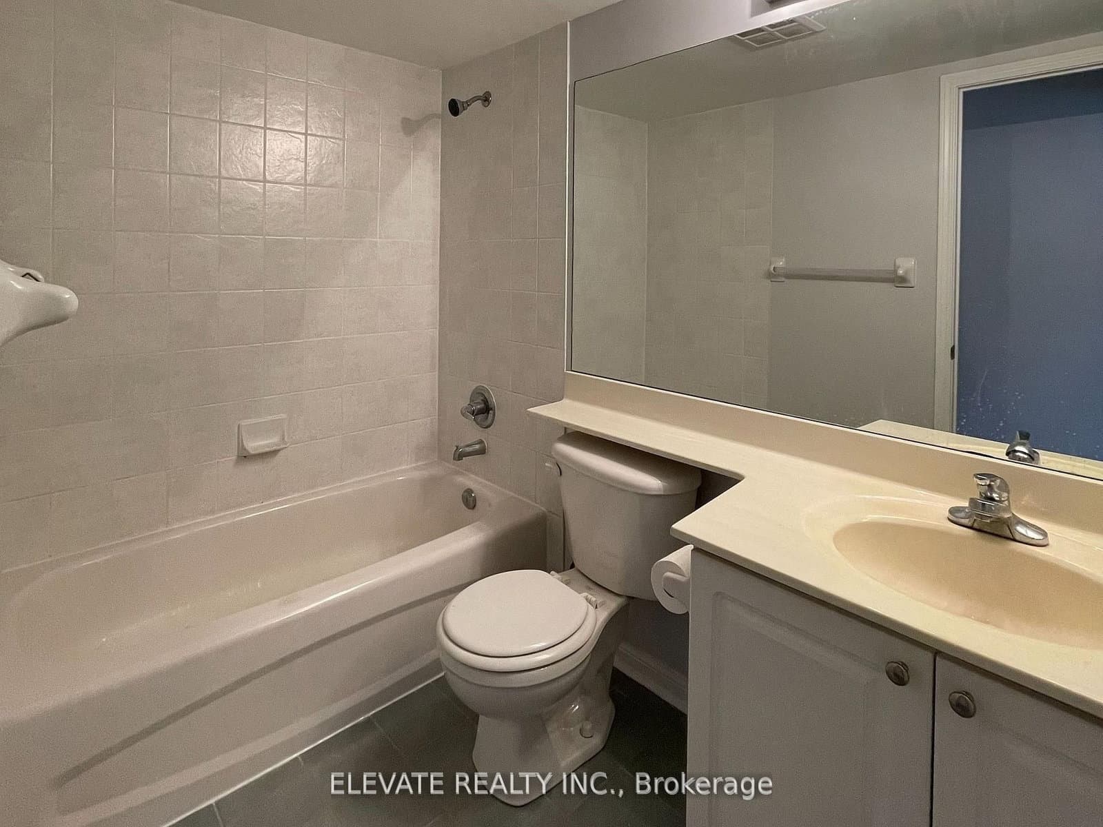 68 Douro Street, Unit 111 thumbnail 16