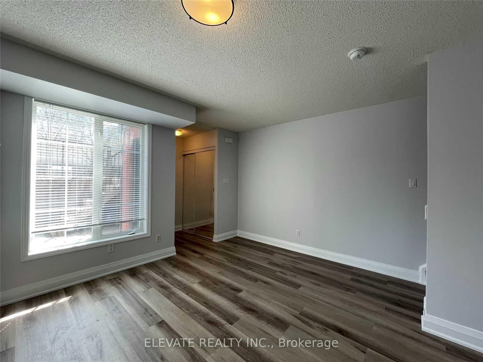 68 Douro Street, Unit 111 thumbnail 7