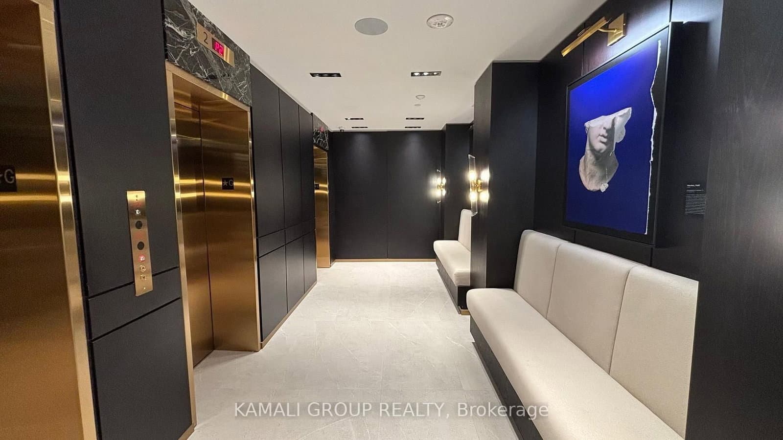 771 Yonge Street, Unit 2105 thumbnail 8