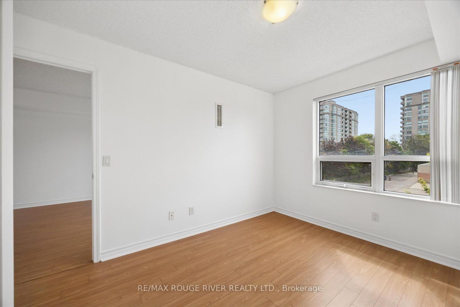 35 Saranac Boulevard, Unit 330 thumbnail 13
