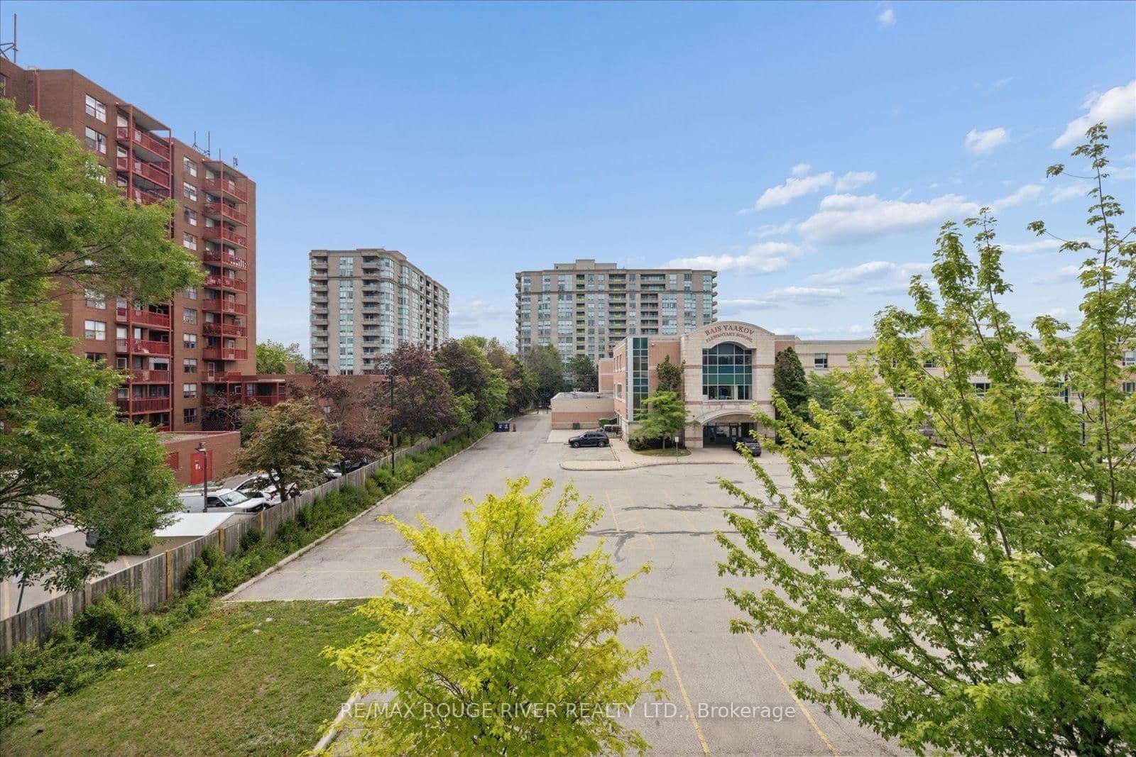 35 Saranac Boulevard, Unit 330 thumbnail 19