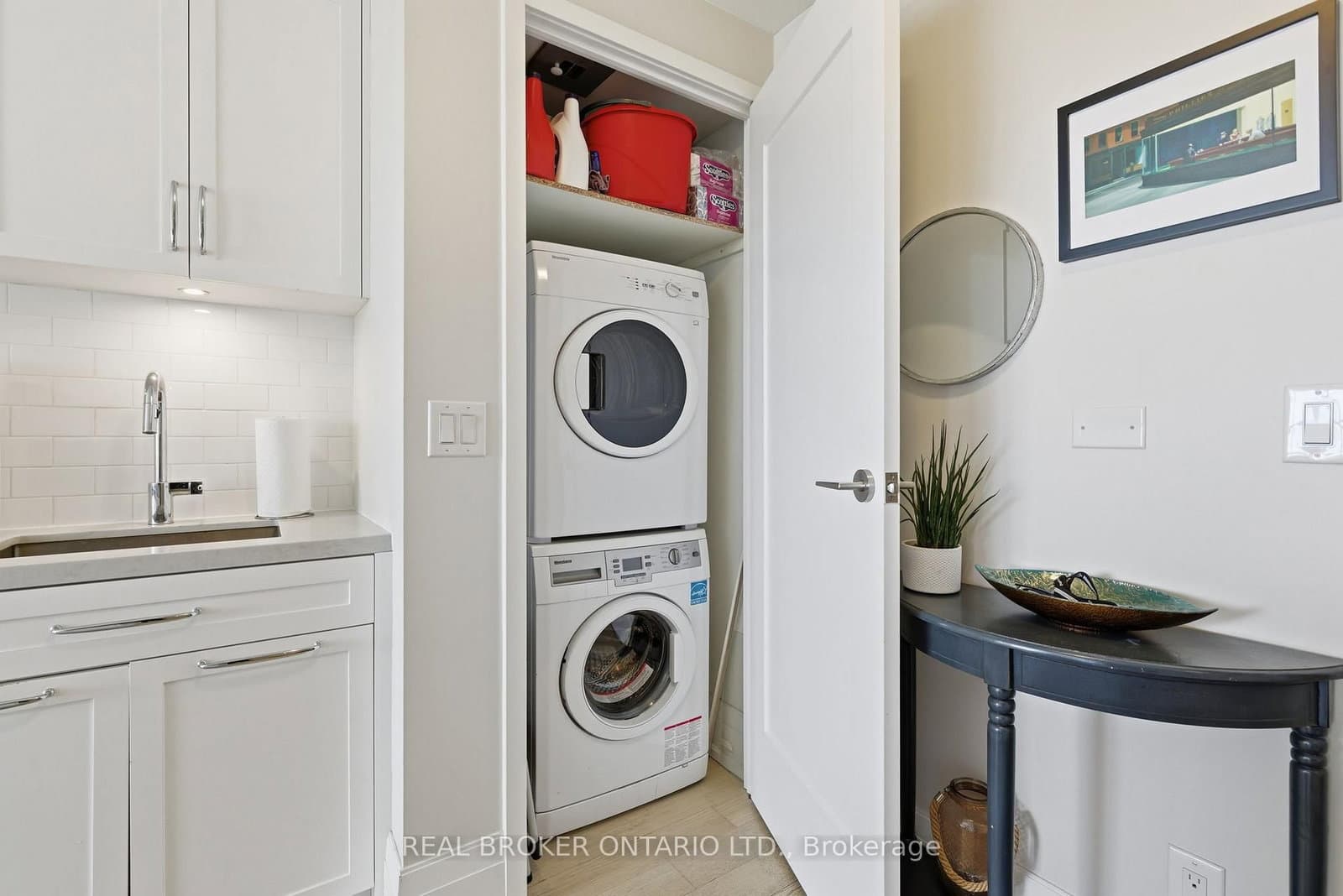 25 Malcolm Road, Unit 606 thumbnail 18