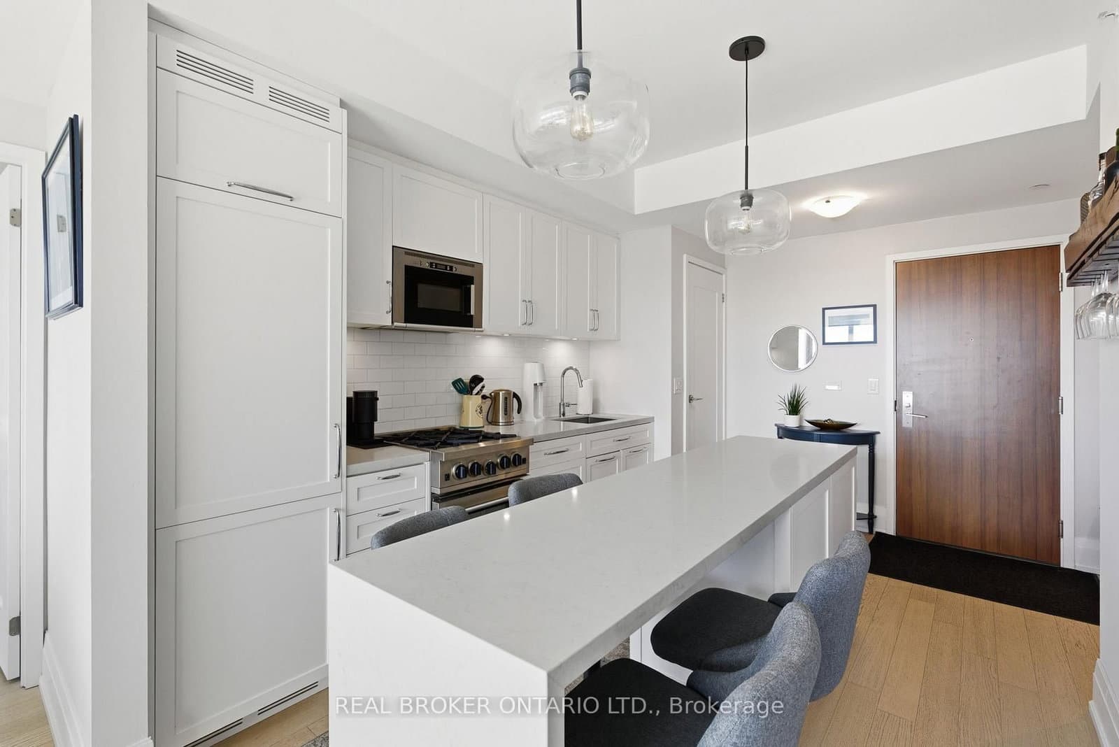 25 Malcolm Road, Unit 606 thumbnail 5