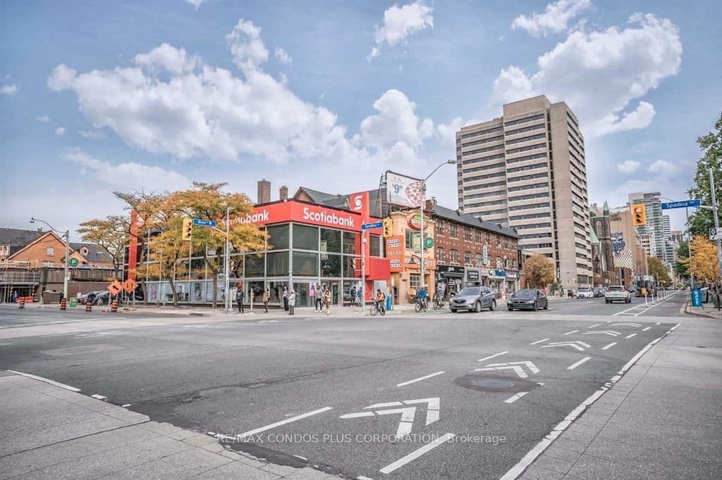 720 Spadina Avenue, Unit 1011 thumbnail 31