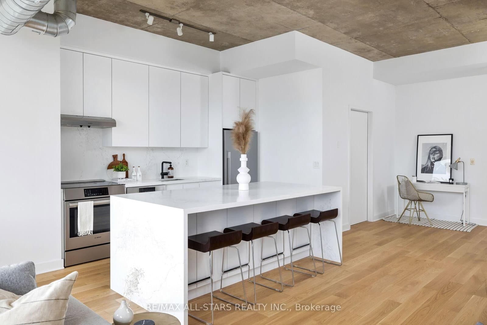 60 Bathurst Street, Unit Ph1011 thumbnail 12