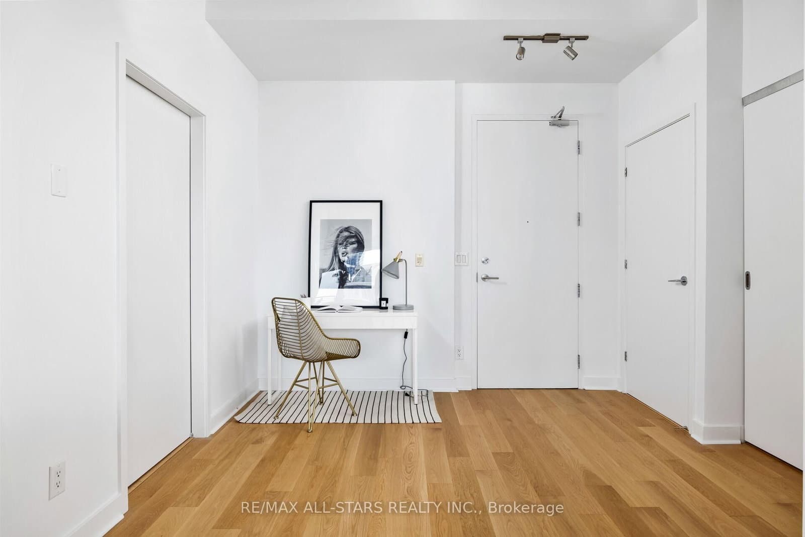 60 Bathurst Street, Unit Ph1011 thumbnail 13
