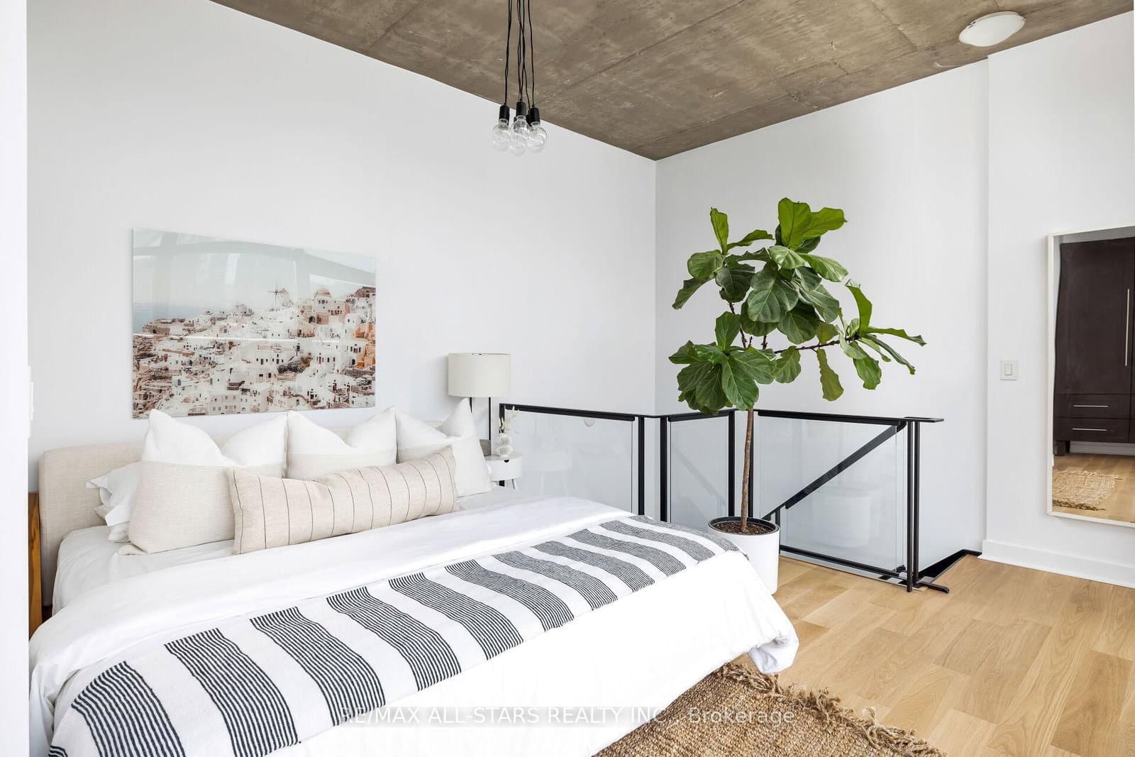 60 Bathurst Street, Unit Ph1011 thumbnail 20