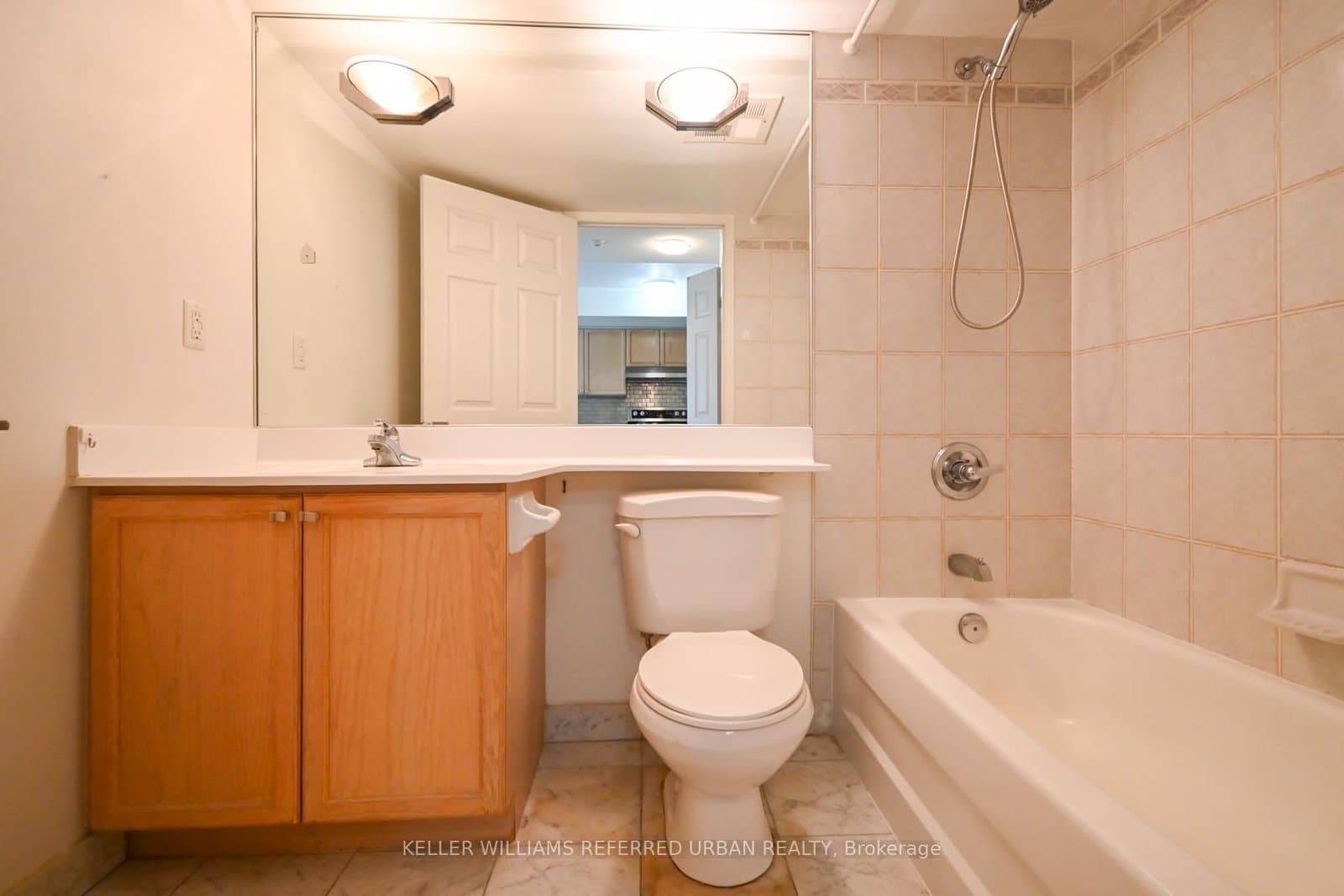 109 Front Street E, Unit 202 thumbnail 16