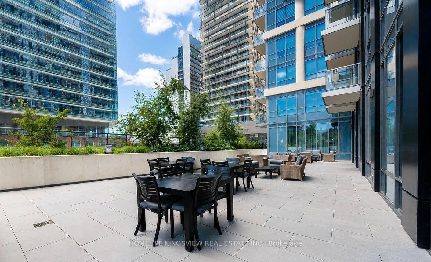 108 Peter Street, Unit 4706 thumbnail 30