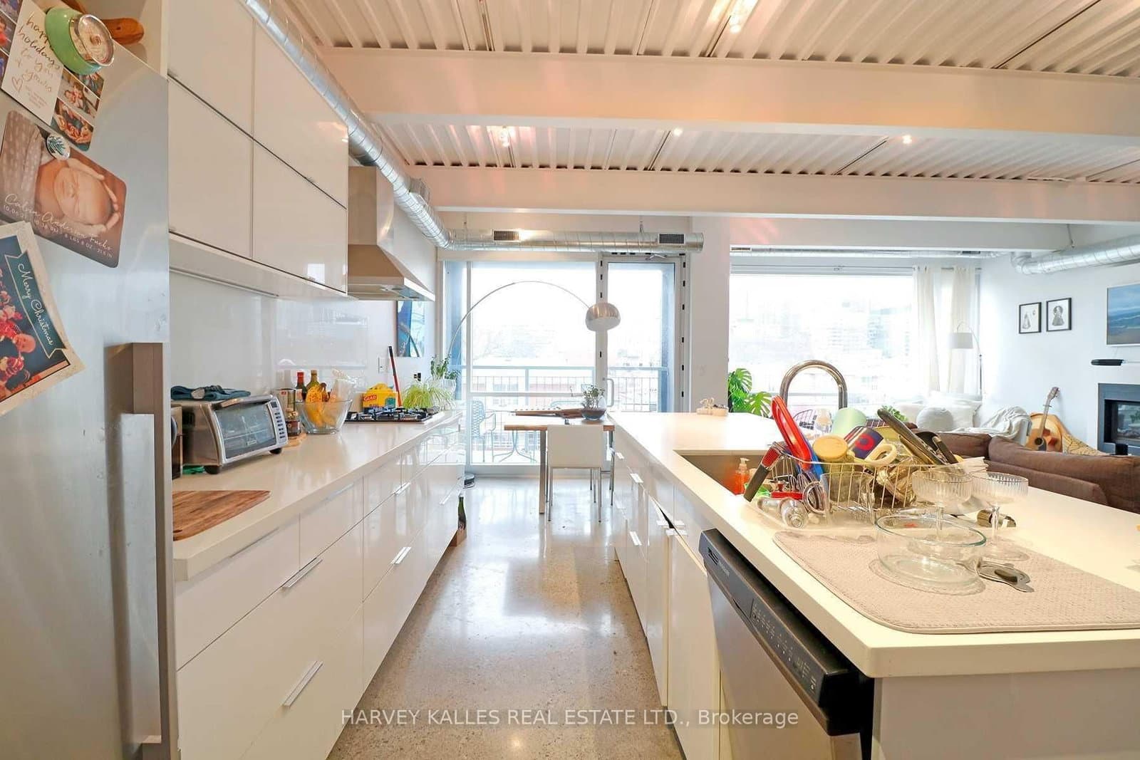 214 Bathurst Street, Unit PH3A thumbnail 10