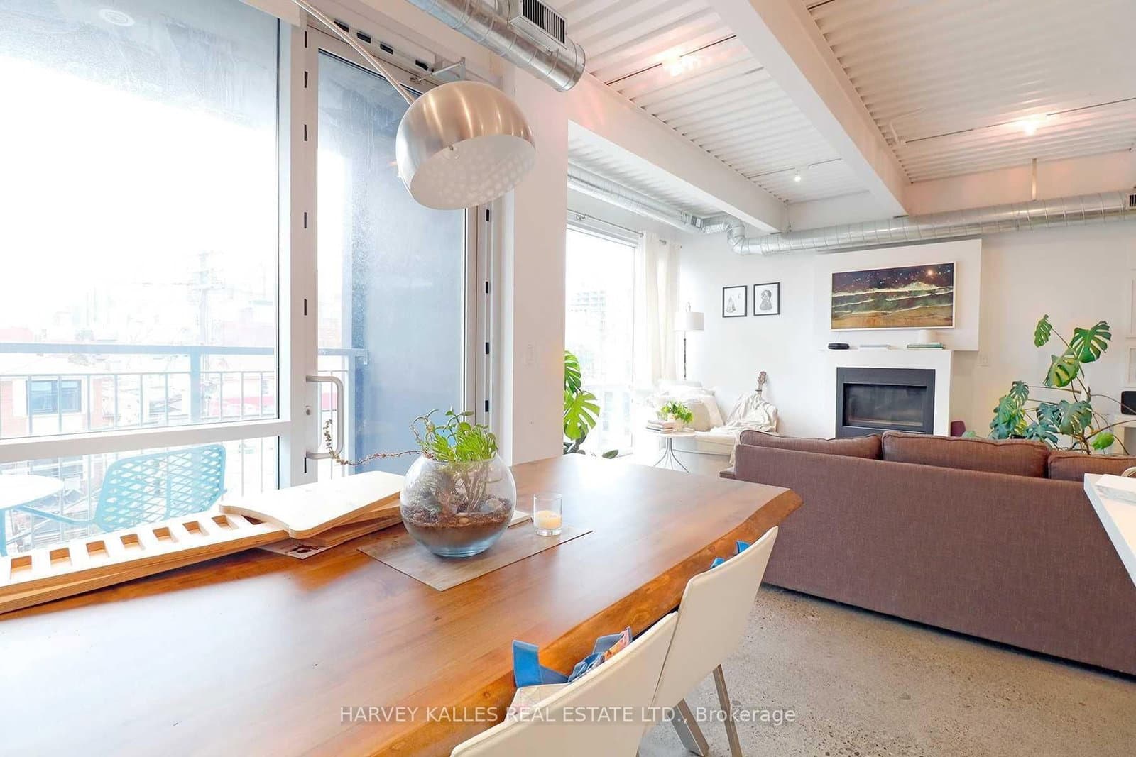 214 Bathurst Street, Unit PH3A thumbnail 11