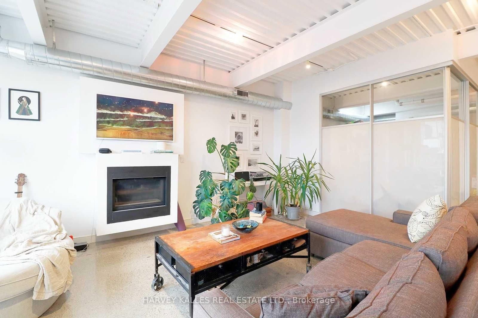 214 Bathurst Street, Unit PH3A thumbnail 5