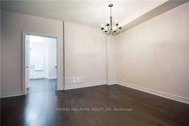 24 Glendora Avenue thumbnail 4