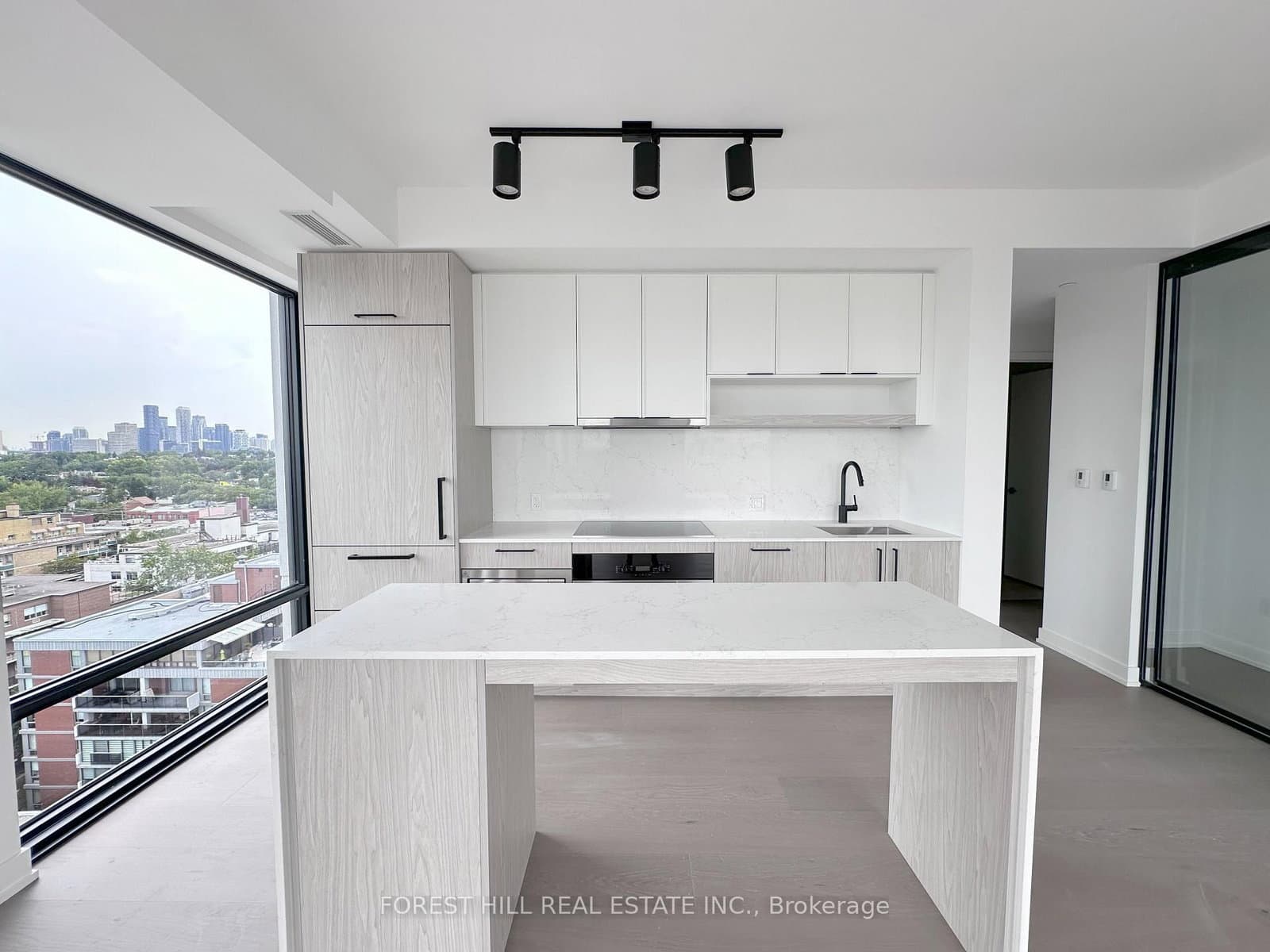 91 Montclair Avenue, Unit 1709 thumbnail 5