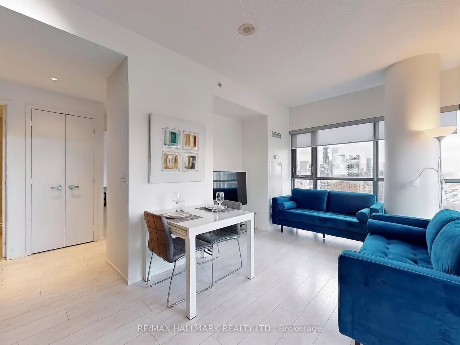 159 Dundas Street E, Unit 2906 thumbnail 3