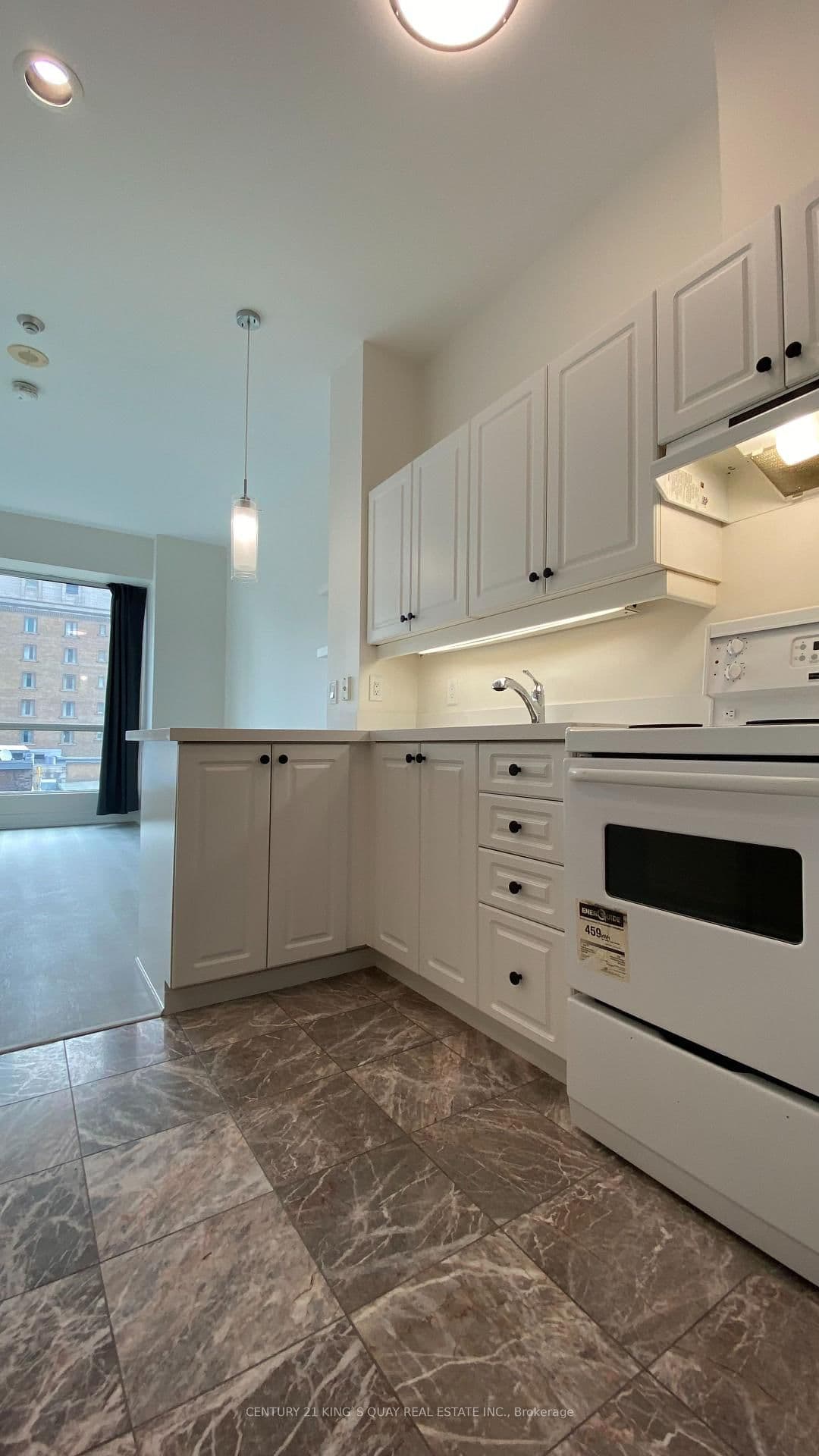 7 King Street E, Unit 1214 thumbnail 9