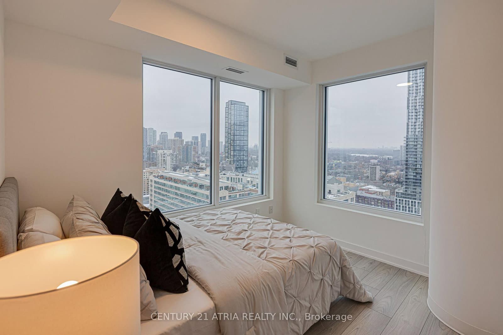 252 Church Street, Unit 2706 thumbnail 14