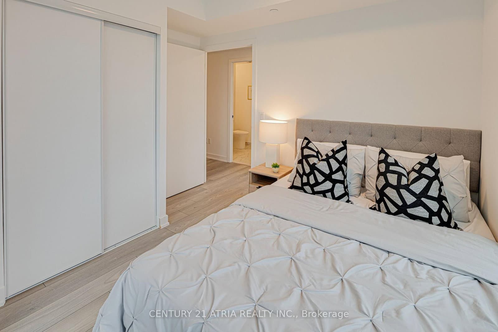 252 Church Street, Unit 2706 thumbnail 16