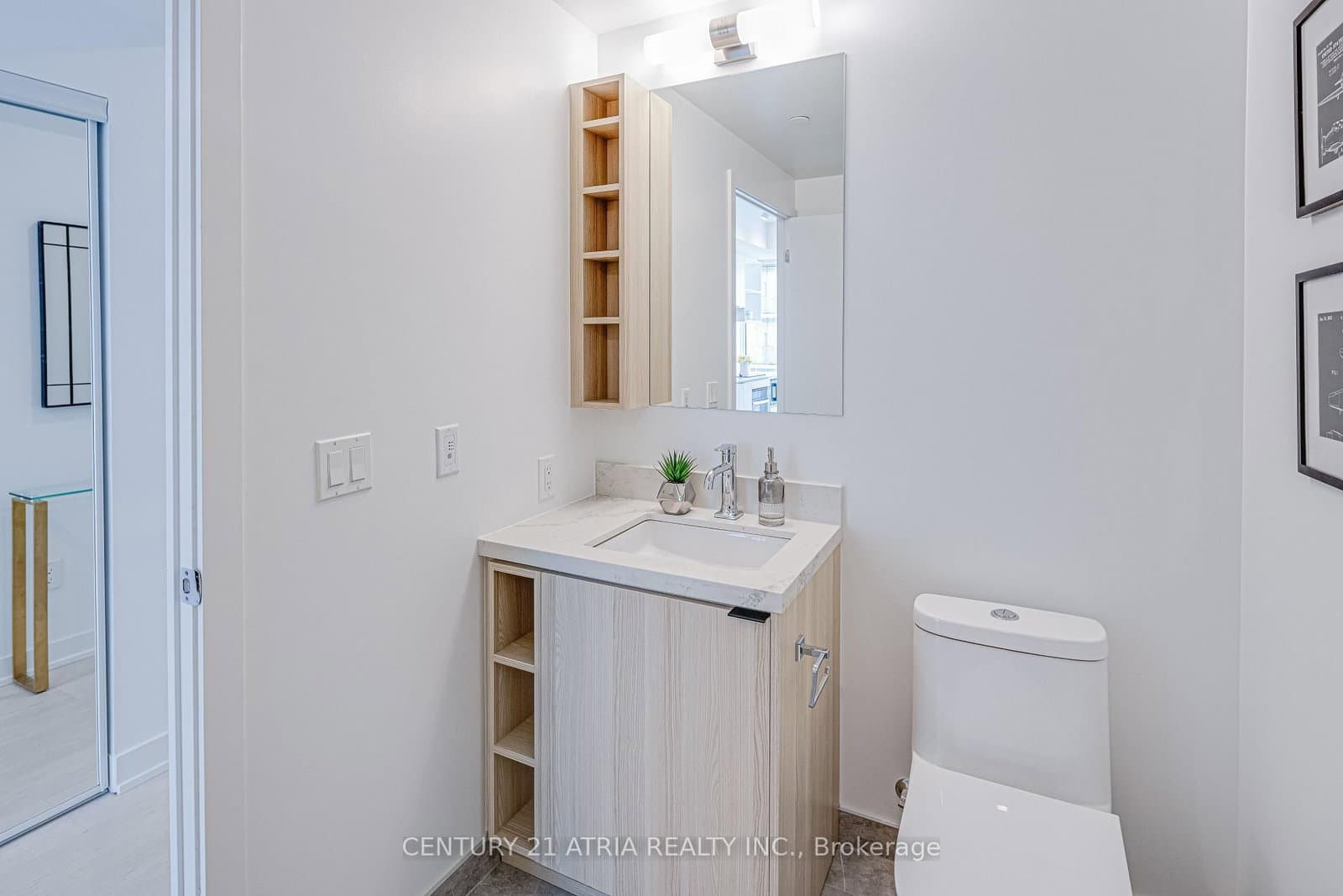 252 Church Street, Unit 3707 thumbnail 4