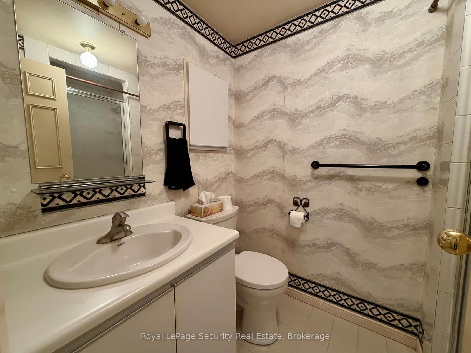 20 Glebe Road W, Unit 10 thumbnail 12