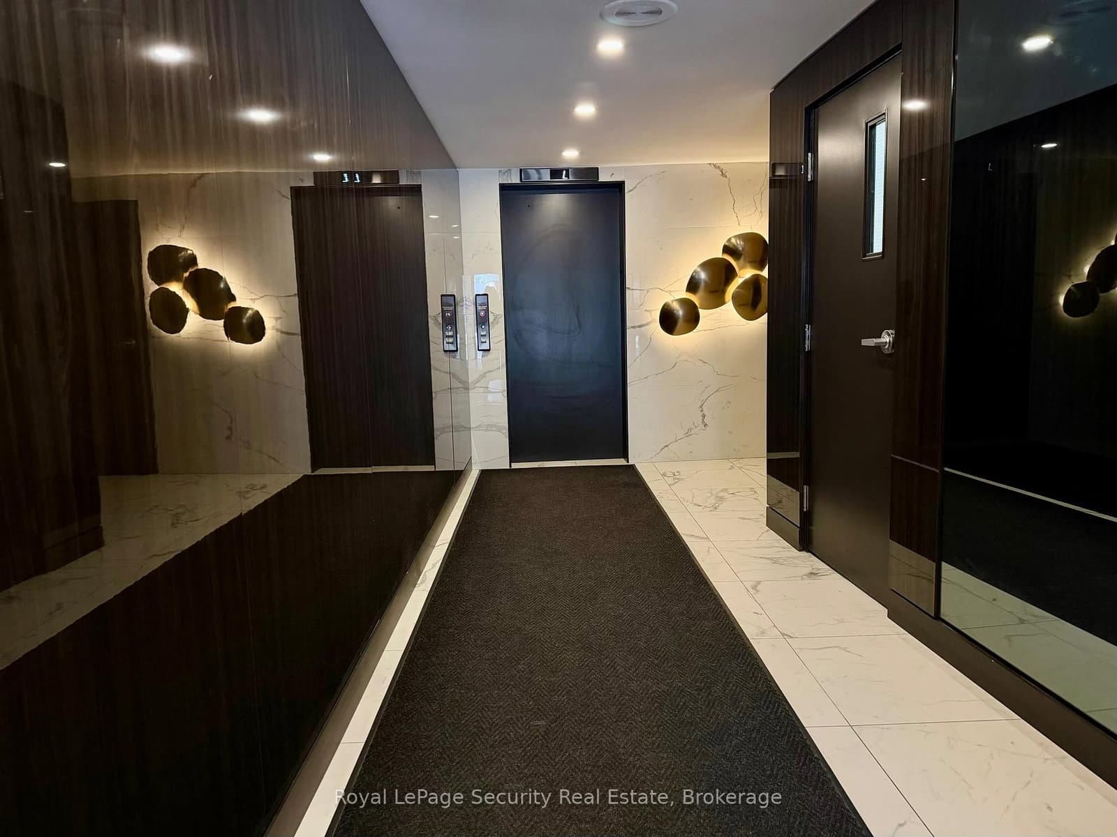 20 Glebe Road W, Unit 10 thumbnail 5