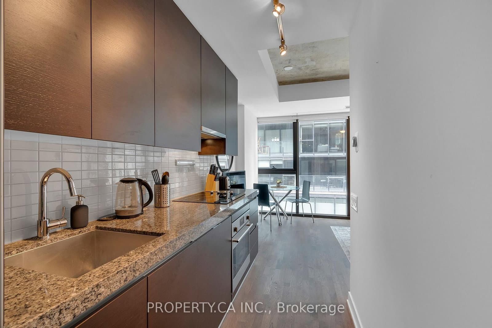 38 Stewart Street, Unit 408 thumbnail 3