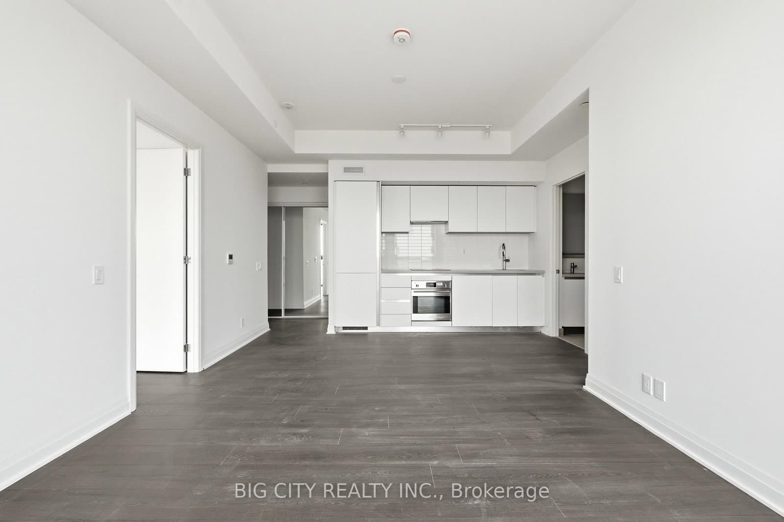 25 Frederick Todd Way, Unit 1010 thumbnail 9