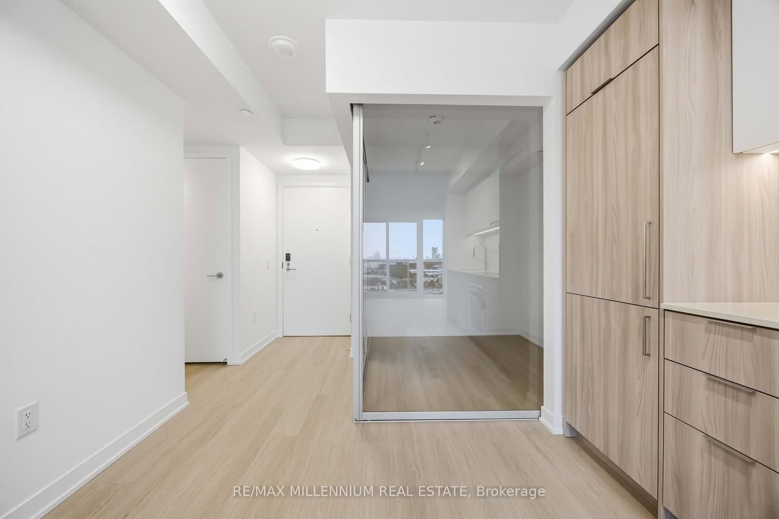 15 Salomon Drive, Unit 1703 thumbnail 22
