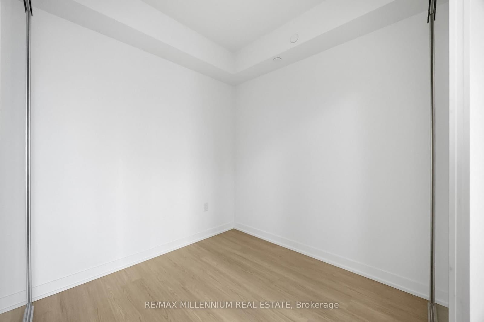15 Salomon Drive, Unit 1703 thumbnail 23