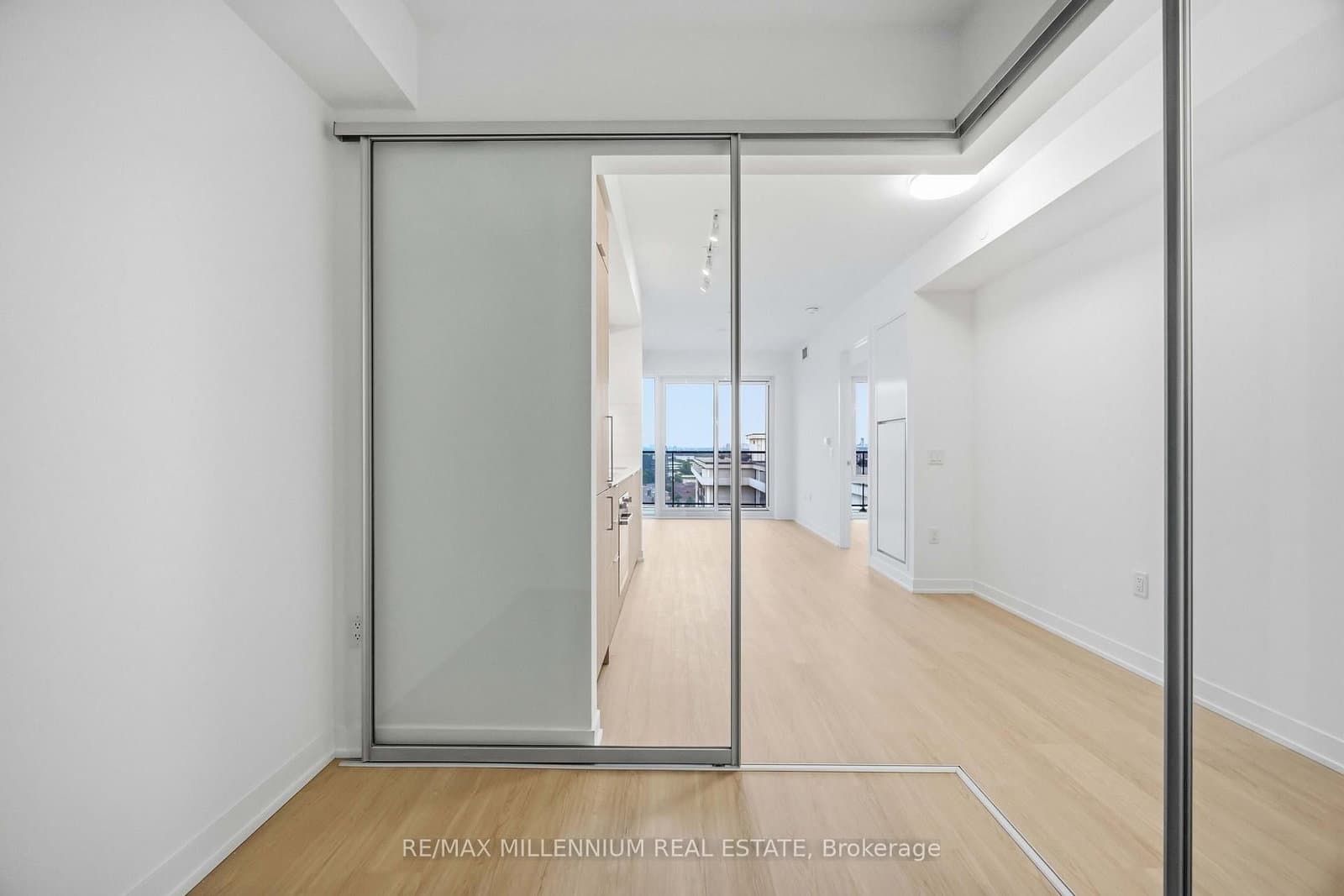 15 Salomon Drive, Unit 1703 thumbnail 25