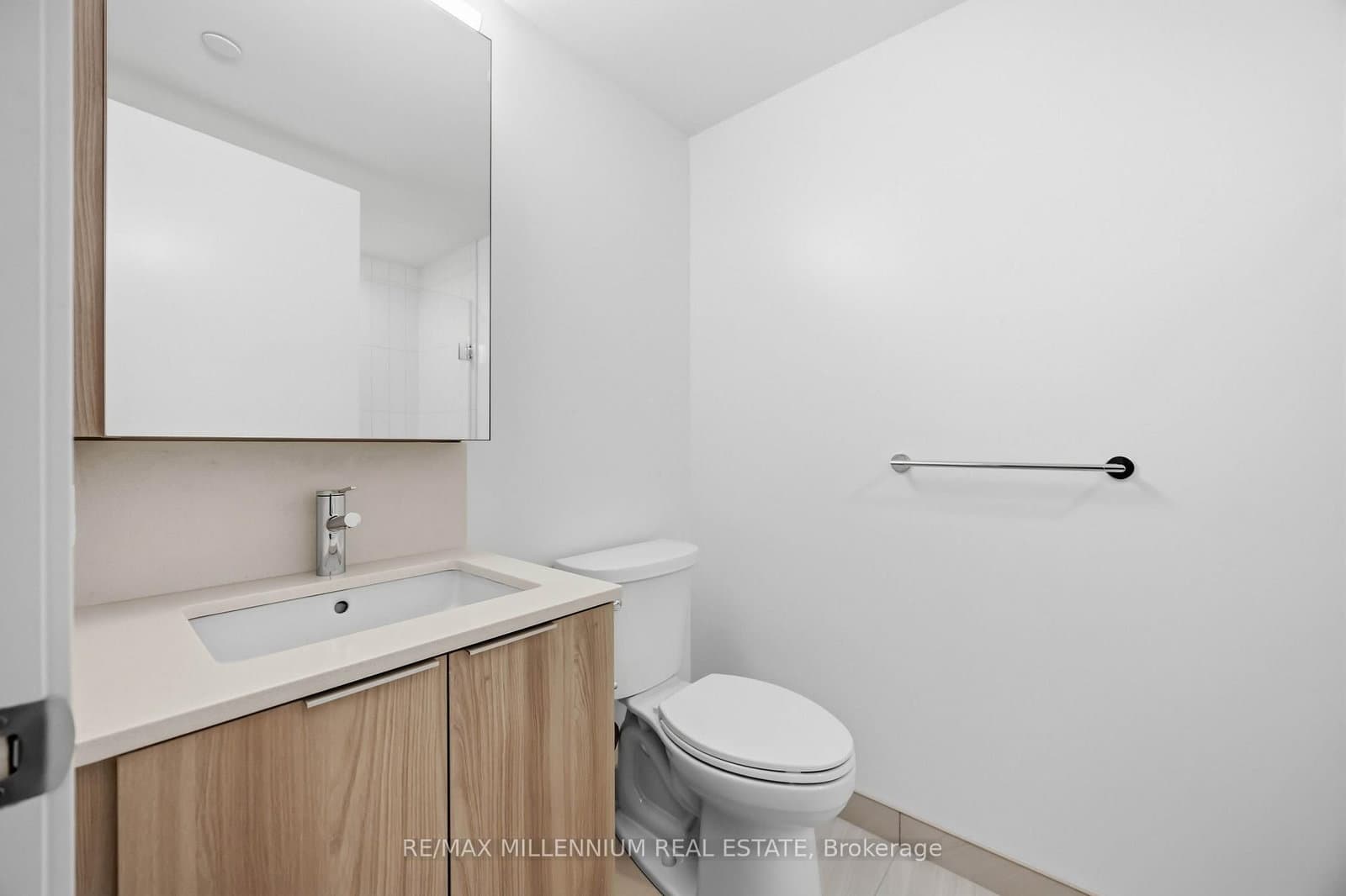 15 Salomon Drive, Unit 1703 thumbnail 28