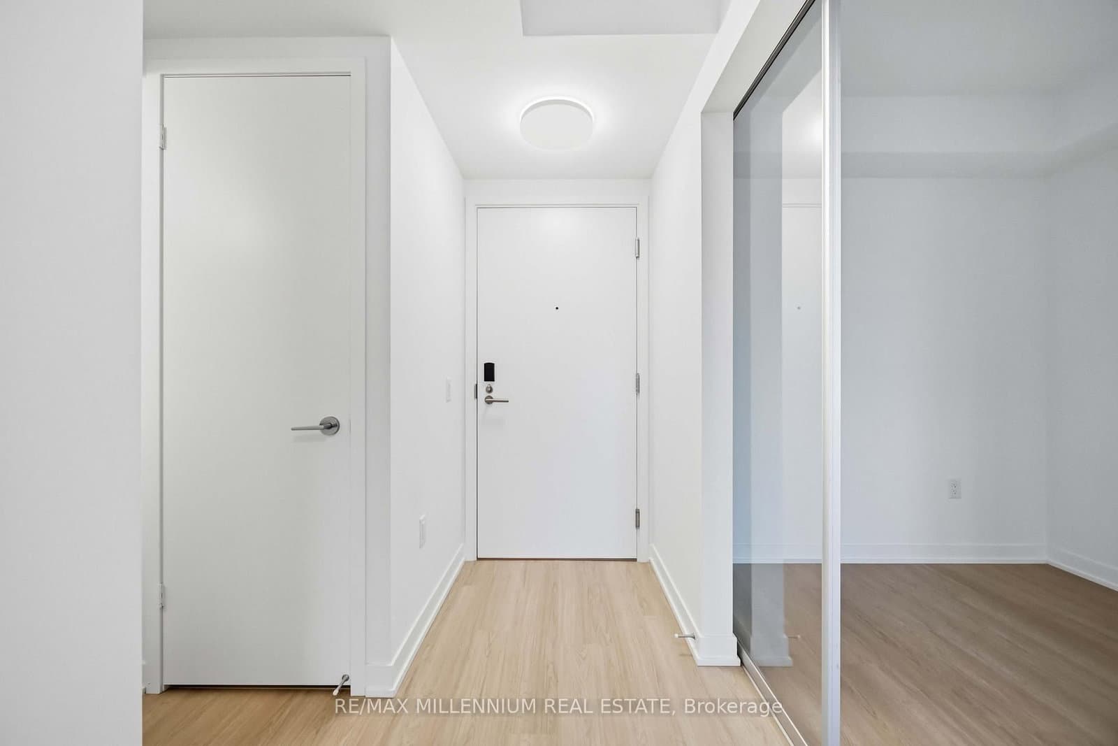 15 Salomon Drive, Unit 1703 thumbnail 4