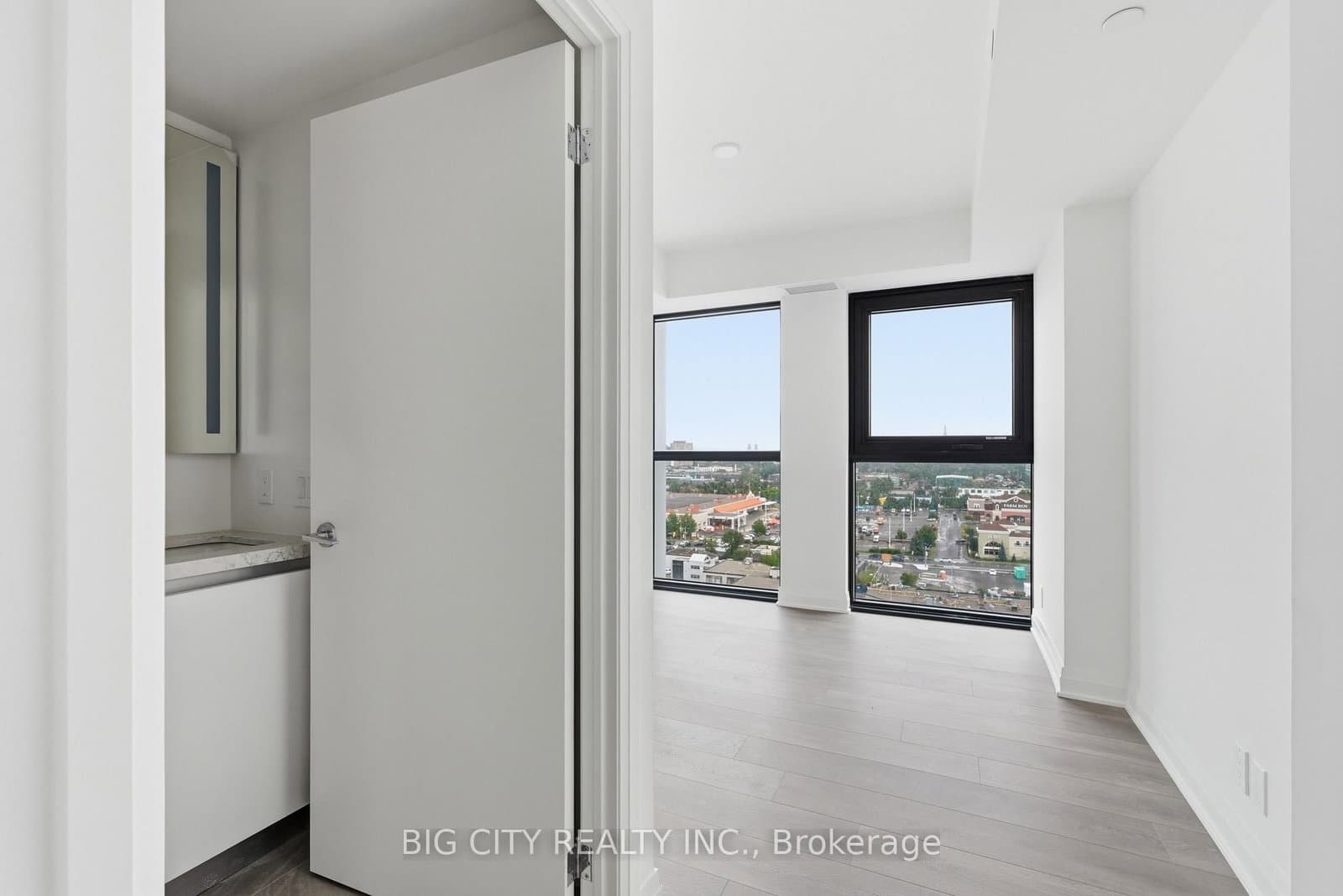 25 Frederick Todd Way, Unit 1302 thumbnail 14