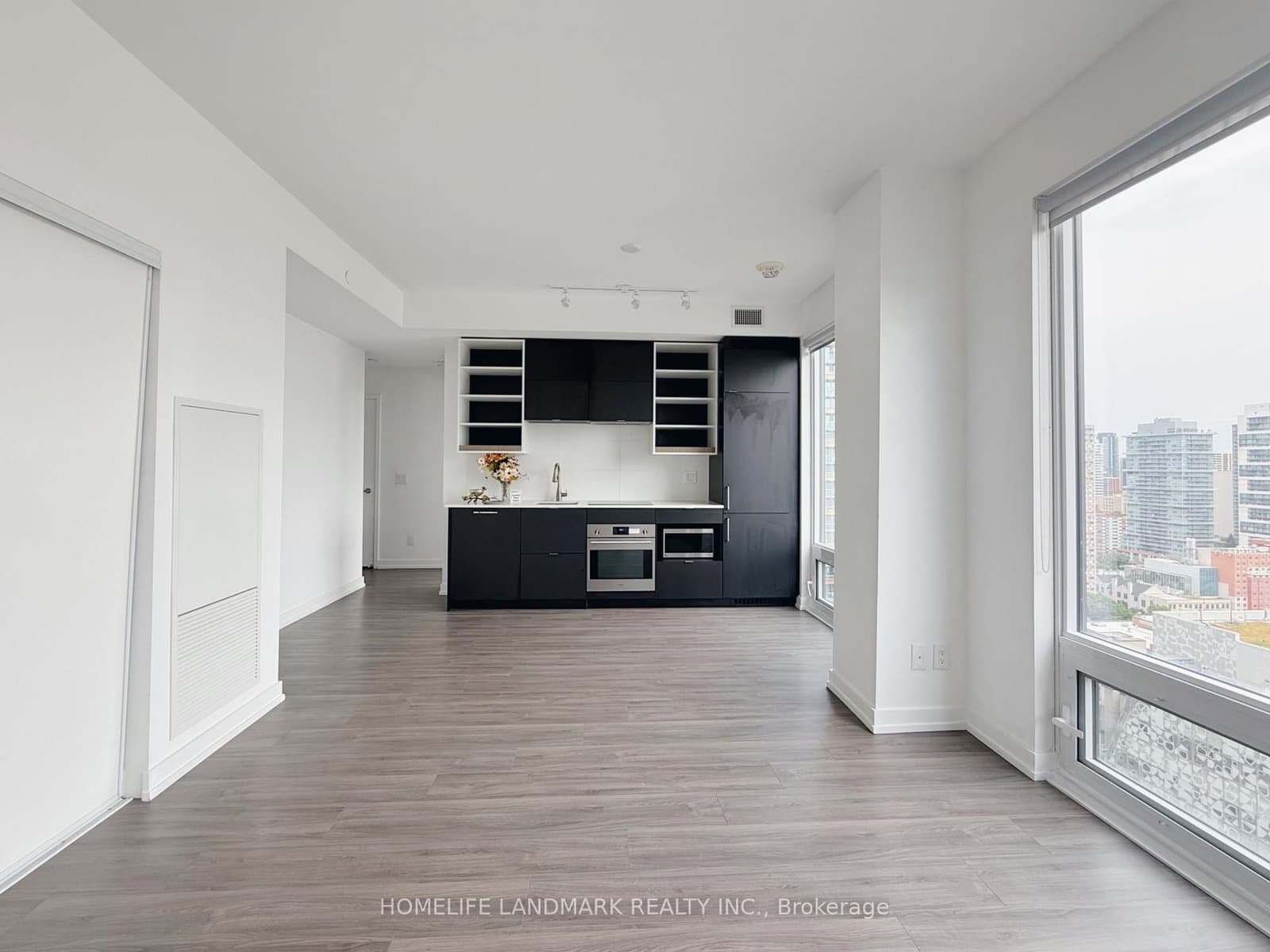 20 Edward Street, Unit 2202 thumbnail 2